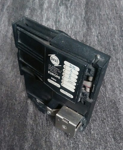 Elektronischer münzprüfer - elektronischer,